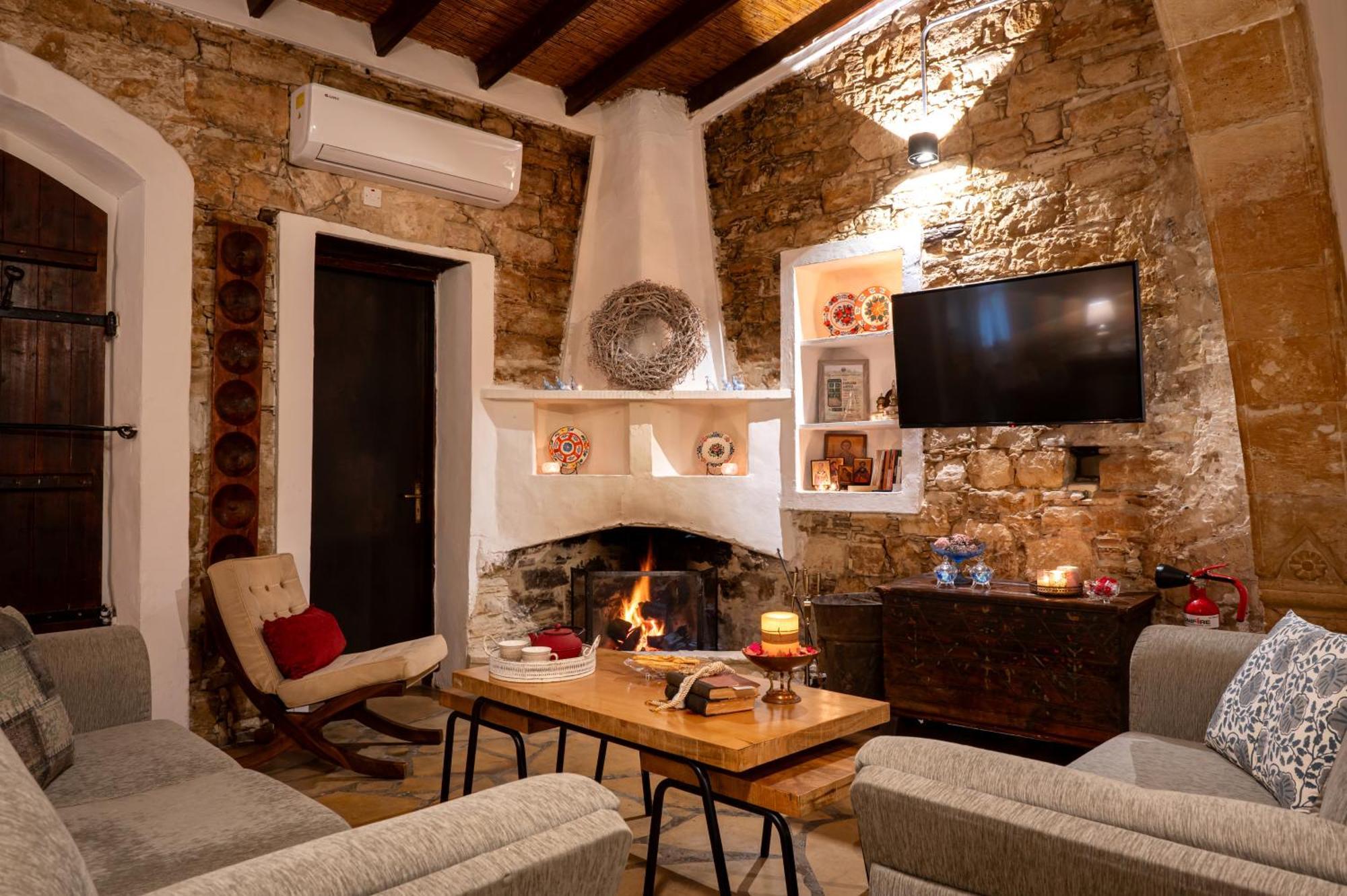 Oinoessa Traditional Boutique Guest Houses Лофу Екстериор снимка