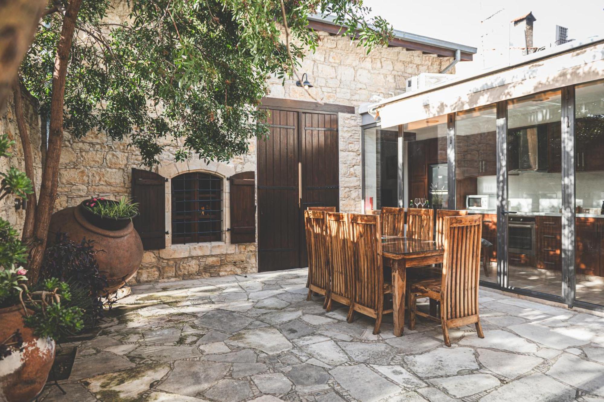 Oinoessa Traditional Boutique Guest Houses Лофу Екстериор снимка