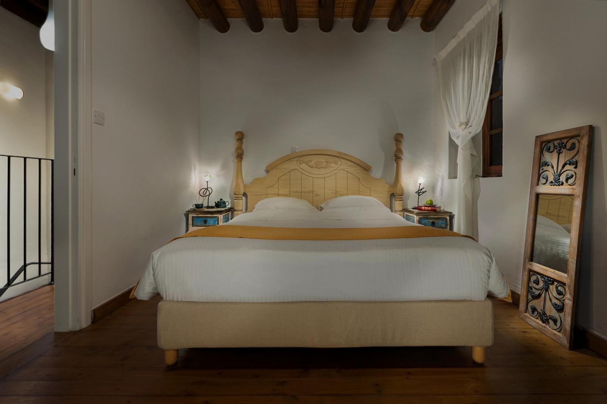 Oinoessa Traditional Boutique Guest Houses Лофу Екстериор снимка