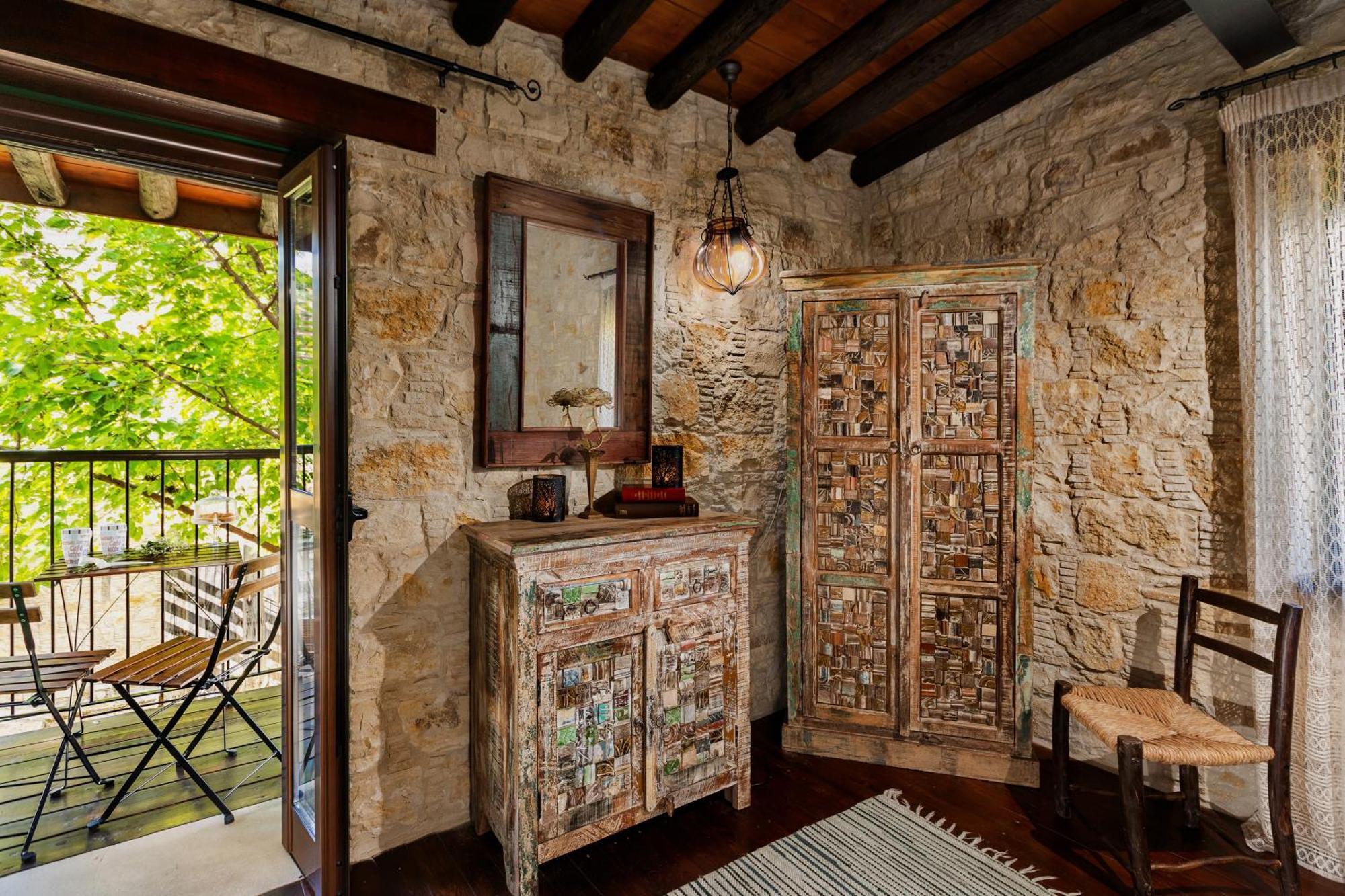 Oinoessa Traditional Boutique Guest Houses Лофу Екстериор снимка