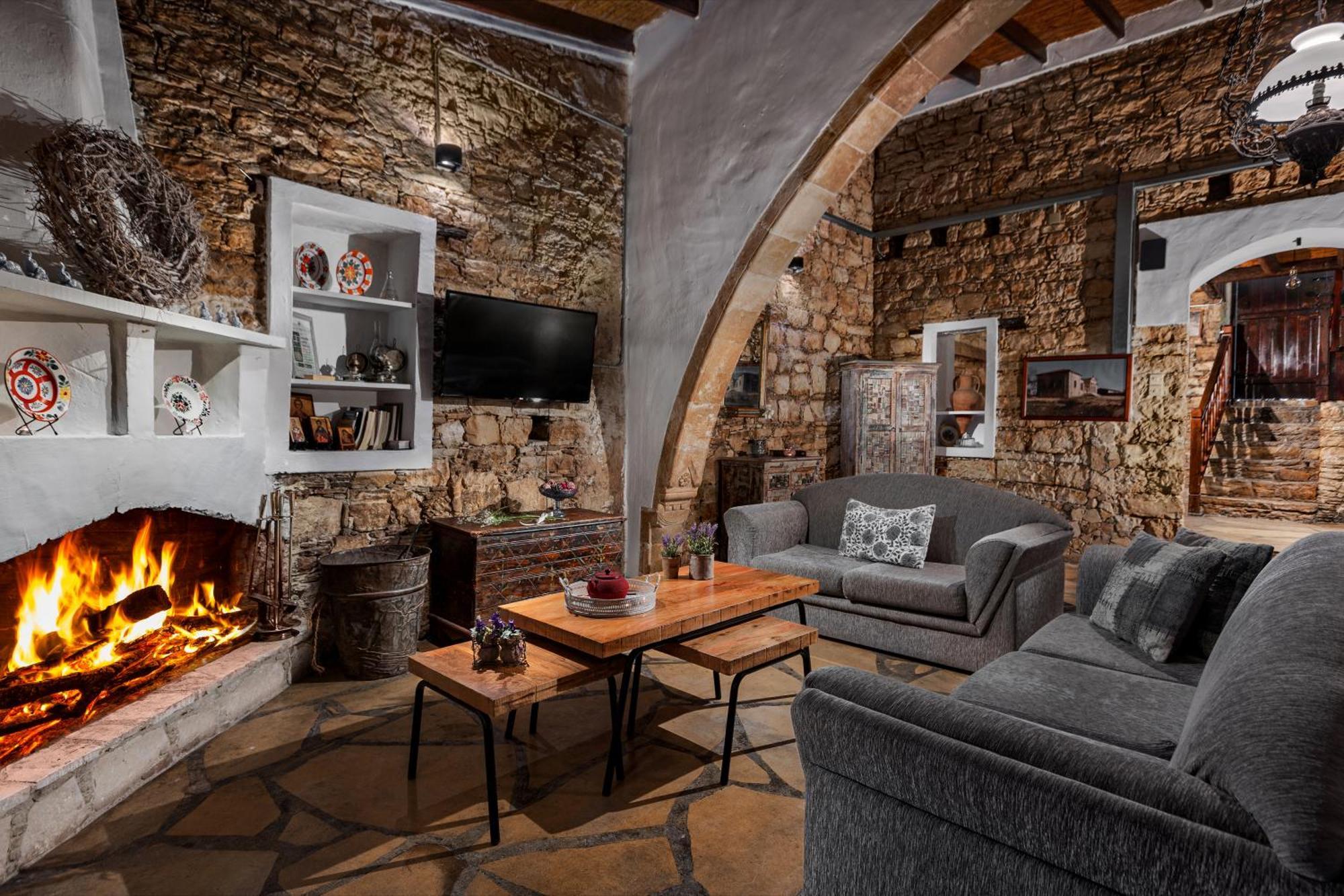 Oinoessa Traditional Boutique Guest Houses Лофу Екстериор снимка