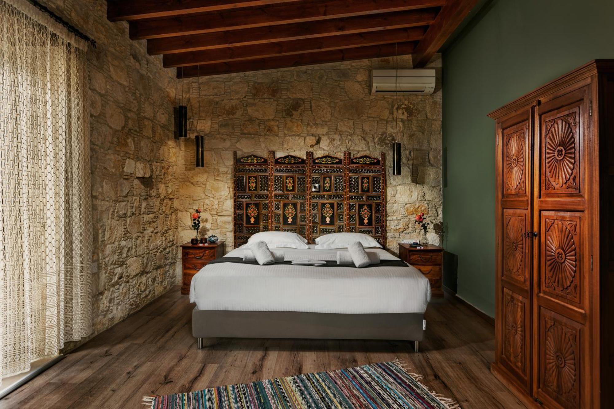 Oinoessa Traditional Boutique Guest Houses Лофу Екстериор снимка